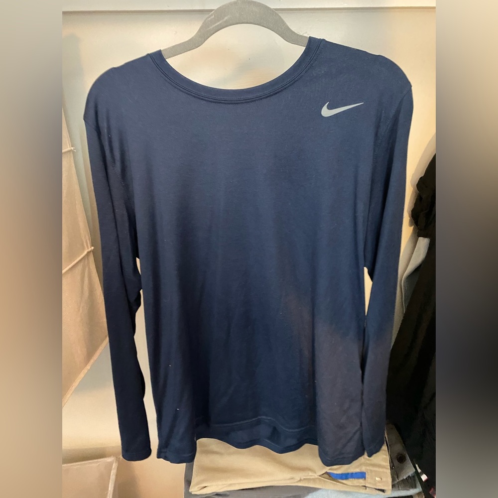 Nike Navy Blue dri-fit longsleeve. Mens large.